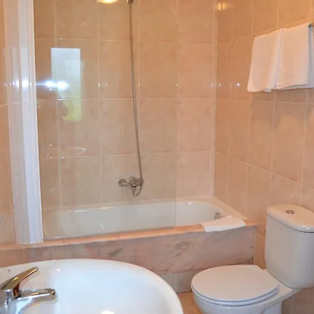 Guest house Pereirina 2*