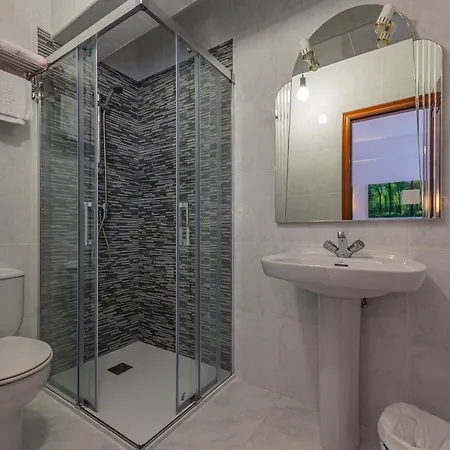 Pereirina Pensionat 2*