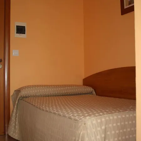 Pereirina 2* Cee