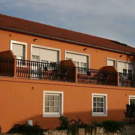 Vendégház Pereirina Cee