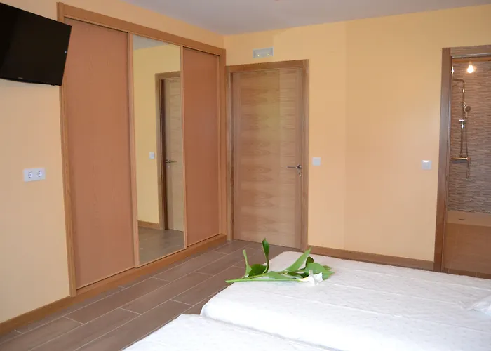 Pereirina Konukevi 2*